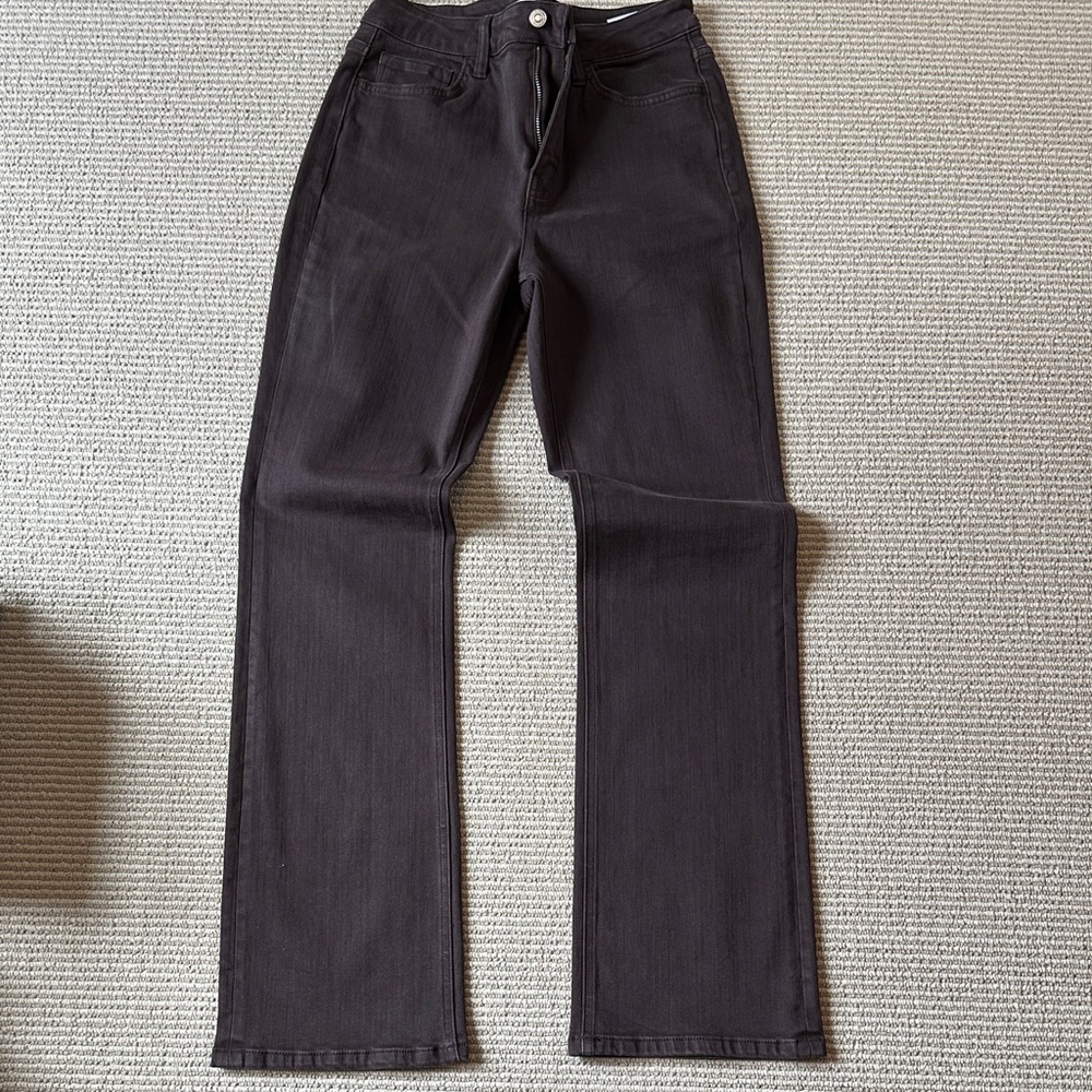 Classic High-Rise Straight Jeans in Brown